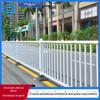 Guardrail municipal, calçada, segurança viária, proteção, isolamento, cerca, equipamentos de tráfego urbano, guarda-corpo municipal rodoviário
