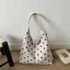 Moda Nova Outono/Inverno 2026 Grande Capacidade Estampa de Bolinhas Simples Elegante Versátil Ombro Único de Mão Bolsa Tote Transversal