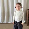 (8.4 Novidades) Camiseta Básica para Meninas 2026 Outono Novo Borda Franzida Infantil Top de Outono Roupinhas de Bebê