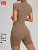 Selección Premium Verano Europeo y Americano Cremallera Manga Corta Yoga Mono Corto Baile Fitness Ajustado Mono Deportivo para Mujer 8294