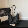 Bolsa Tote para E-commerce Transfronteiriço Feminina Grande Capacidade 2026 Novo Estilo Design de Nicho Bolsa de Ombro Cruzada Mochila Multifuncional