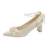 Zapatos nuevos para mujer de primavera y otoño 2023 Tacón grueso Hebilla con cuentas Tacones altos poco profundos Zapatos individuales Moda Versátil Estilo británico