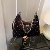 Bolsa Acolchoada de Veludo Versátil Nova Primavera 2026 para Mulheres, Bolsa Transversal Grande com Corrente, Popular Bolsa Dumpling