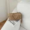 Bolso de mano de cadena con patrón de rombos retro, diseño cilíndrico, colección de otoño para mujer, chic y lujoso, versátil, y exuda una sensación de alta gama, adecuado para llevar al hombro o cruzado