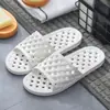 Chinelos de Banho Antiderrapantes para Casal com Fundo Macio para Verão em Casa e Hotel, Chinelos para Banheiro Masculinos e Femininos