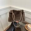 Novo Estilo de Pelúcia Bolsa Moda All-match Commuter Peludo Crossbody Bag Ins Estilo Coreano Cor Sólida Peludo Axila Sacola