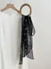 ¡Lujo Ligero con un Toque Francés! Bufanda de Seda Estilo Old Money para Mujer, Versátil Pañuelo y Chal de Seda de Morera con Lunares para Protección Solar para Primavera y Verano