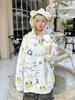 Moletom com Capuz Estampado Integral de Desenho Animado Tendência Nacional Fofo e Doce para Estudantes Homens e Mulheres Look Emagrecedor Solto Jaqueta com Zíper Outono e Inverno