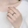 Anillo Abierto Único Versátil Cielo Estrellado con Diseño Minimalista, Líneas Entrelazadas, Enrollado Multicapa, Anillo para Dedo Índice para Mujer al por Mayor