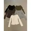 Camiseta de Manga Larga Henley Color Verde Limón Té Verde Estilo Coreano Otoño 2026 Corte Relajado Versátil Adelgazante Dobladillo Enrollable para Mujer
