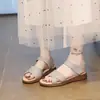 Nuevas sandalias casuales versátiles de talla grande para mujer con correas de velcro, zapatos planos cómodos tipo mamá, zapatos de moda trendy para mujer
