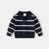 Suéter de Solapa para Niños 2026 Otoño Nuevo Rayas Cuello Polo Versátil Top de Punto para Bebé Ropa Infantil Venta al por Mayor