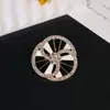 Broche Transfronterizo Nuevo de Alta Gama Lazo Insecto Flor Femenino Anti-Exposición Fijo Ropa Versátil Corsage