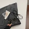 Bolso de Cadena Acolchado Cilíndrico Estilo Chanel, Bolso Pequeño de Diseño Nicho, Nuevo Bolso de Moda para Mujer 2026, Bolso de Hombro Único Cruzado