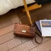 Bolso Pequeño Texturizado con Patrón de Cocodrilo Transfronterizo para Mujer 2026 Nuevo Estilo Bolso de Mano con Bloques de Color Elegante Bolso Cruzado de Alta Gama