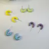 Joyas Lingge Estilo Vacacional Europeo y Americano Pendientes de Aro Pequeños Geométricos de Colores Dulces Pendientes de Resina Brillantes Estilo Fresco Ins