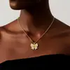 Collar Transfronterizo Europeo y Americano Retro con Lazo de Perlas Chapado en Oro de 14K con un Diseño Elegante y Colgante Incrustado con Diamantes Joyería