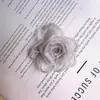 Nuevo Estilo Gasa de Seda Suave Tela Multicapa con Borde Quemado Flores de Rosa para Accesorios de Cabello Hechos a Mano DIY, Boutonnières, Decoraciones de Zapatos y Adornos para Ropa