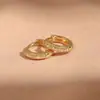Pendientes Pequeños de Diamante Cross Hot Selling Oro de 14K Fila Círculo de Diamante Múltiples Tamaños Disponibles Apilamiento de Pendientes Pendiente de Nicho