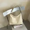 Bolso de axila de gran capacidad para mujer, nuevo bolso de hombro vintage de otoño 2026 para commuting, bolso tote cruzado de alta gama