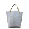 Nova Bolsa de Mão Colorida de Feltro Grande Capacidade Bolsa de Ombro Tipo Barril para Armazenamento Bolsa Tote Simples e Fashion para o Dia a Dia
