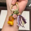 Cera de Abeja de Segunda Generación Varios Estilos Oso Bolsa de Queso Colgante Llavero DIY Exquisito Adorno de Joyería