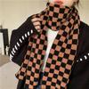 Otoño e Invierno 2023 Nueva Bufanda Cálida para el Cuello Tejida a Cuadros Ajedrez Blanco y Negro Coreana Versátil Accesorios Vintage ins