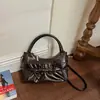 Bolso pequeño súper popular para el trabajo, nuevo bolso de hombro plisado vintage para mujer 2026, bolso cruzado para ir al trabajo