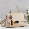 Bolso de axila de nuevo modelo de alta gama transfronterizo 2026, bufanda de moda para el día a día, bolso de hombro versátil, bolso cruzado retro de nicho