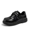 Sapatos Pequenos de Couro para Meninos de Comércio Exterior 2025 Outono Estilo Britânico Preto Sola Macia Sapatos Casuais para Crianças de Tamanho Médio e Grande Sapatos de Performance Modernos