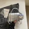 Bolsa de Mão da Moda Versátil com Textura de Alta Qualidade Estilo Coreano para Mulheres Novo Modelo Verão 2026 Bolsa Quadrada Pequena de Ombro Cruzado