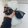 2024 Nuevo Estilo Coreano Moda Tendencia Gafas de Sol para Mujer Protección Solar para Exteriores Gafas de Sol con Filtro Solar Venta Directa al por Mayor de Fábrica