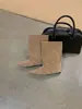 []Botas de Tubo Recto con Tacón Interior Oculto y Punta Fina Estilo Retro de Nicho Otoño/Invierno 2026 Botas Altas Adelgazantes sin Cremallera