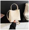Bolso Coreano de Diseño de Nicho Nuevo Primavera 2026 con Textura de Lichi, Bolso Cruzado Versátil Casual Elegante