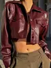 Chaqueta corta de cuero de cintura alta ajustada para chicas petite calientes, estilo retro europeo y americano, chaqueta de cuero entallada al estilo americano en hombros y cintura