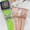 Adequado para Pulseira de Maçã Smartwatch Anel Decorativo Pulseira de Silicone Pino Decorativo Fivela Decorativa Pulseira Decorativa
