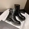 Botas de Cuero de Vaca Estilo Británico Retro Otoño e Invierno Punta Redonda Hebilla de Cinturón Tacón Medio Grueso Botines Cortos Botas de Motocicleta de Terciopelo Marrón para Mujer