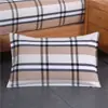 Fundas de almohada de tela gruesa de estilo antiguo para adultos, precio especial de liquidación, modelo nuevo, juego de dos, no se decolora, con cremallera