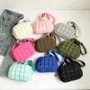 Bolso de Plumas de Alto Gama con Espejo Cruzado para Mujer 2024 Nuevo Cuadrado Bordado Moda Bolso de Hombro Único Cruzado Bolso de Pecho Bolso para Teléfono Móvil