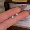 Pendientes de plata de ley s925 huecos de trébol de cuatro hojas, estilo japonés y coreano, diseño simple, de lujo ligero, exquisito, compacto, moderno, versátil y elegante
