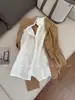 Top de malha patchwork de linho com blocos de cor M LINK para mulheres, nova coleção de outono 2026, simples e versátil, com design de camisa falsa de duas peças