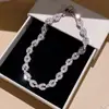 Elegante e Gracioso! Pulseira de Cabacinha Banhada a Ouro Real, Pulseira Vazada Fashion e Versátil, Joia de Mão Exclusiva de Alto Padrão