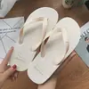 Chanclas de verano para mujer para uso en exteriores, antideslizantes, cómodas, diseño simple, adecuadas para la costa y la playa, sandalias de suela plana