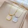 [Acero de titanio para todo el cuerpo] Piedra de ópalo cuadrada estilo simple cadena de clavícula de oro real para mujer accesorios de celebridad de Internet