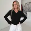 Comercio Exterior Europeo y Americano Ropa de Mujer Invierno Nuevo Seda de Leche Color Sólido Cuello en V Manga Larga Camiseta Moda Casual Top Mujer Venta al por Mayor