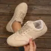 Zapatos Casuales Deportivos Cómodos de Estilo Nuevo para Primavera y Otoño de Tallas Grandes Europa Transfronteriza Ligeros de Suela Plana Versátiles con Cordones Zapatos Casuales Individuales