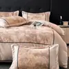 Conjunto de Roupa de Cama de Veludo Esculpido Dupla Face Quatro Peças Capa de Edredom de Leite Novos Lençóis Inverno Quente Espessamento Luxo Leve