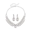 Conjunto de Pendientes y Collar de Malla con Incrustaciones de Diamante en Forma de Gota de Agua, Cadena para Clavícula de Lujo Ligero y de Alta Gama, Accesorio para el Cuello Versátil de Moda de Nicho al por Mayor