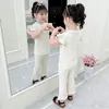 Doce Roupa Casual de Verão Estilo Coreano para Bebês Meninas, Blusa de Manga Curta com Manga Flare e Calça Flare, Venda por Atacado Disponível