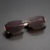Nuevas Gafas de Sol de Moda Sin Marco Borde Cortado Pierna Ancha Metal Gafas de Sol Moda Europea y Americana Sesión de Fotos Callejera Gafas de Sol con Protección UV C69039